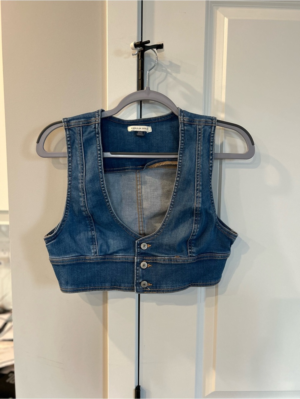 American Eagle Blue Denim Vest Sleeveless Button Front Jean Festival Layering